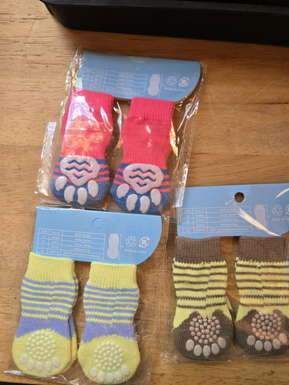Zi Yi Shu dog socks